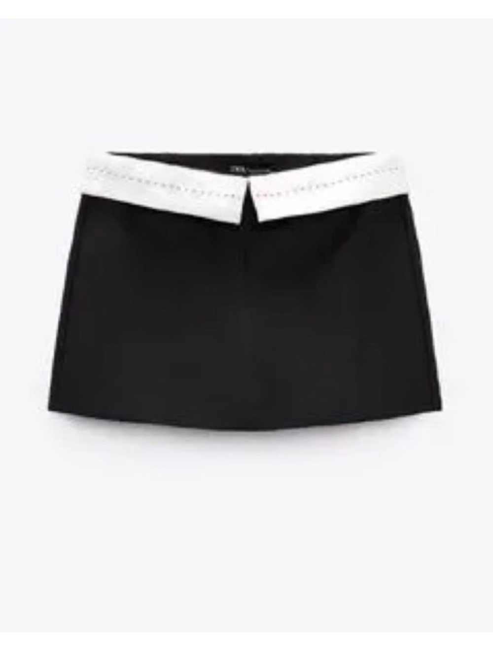 Zara mini skort with white trim